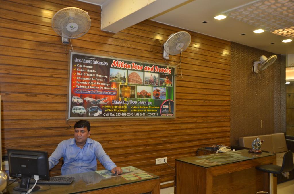 Hotel Milan Deluxe New Delhi Extérieur photo